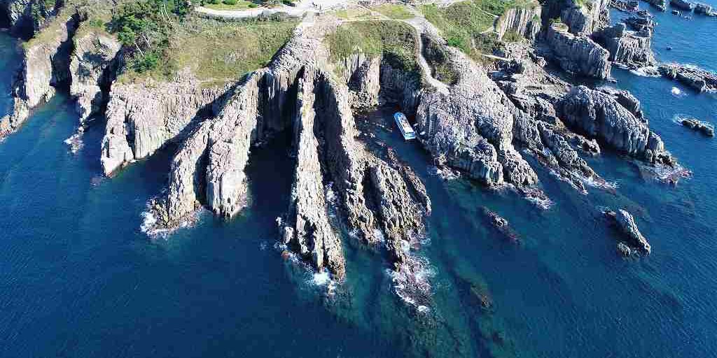 東尋坊について  バーチャルスカイ